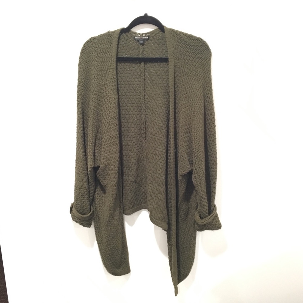 Brandy Melville Chunky Caroline Cardigan